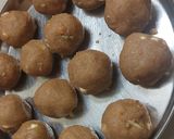 घी के लड्डू (Ghee ke laddu recipe in hindi) रेसिपी चरण 8 फोटो