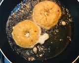 A picture of step 3 of Donut cutlets.