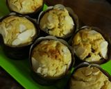 Foto langkah ke 7 dari resep Milk Muffin cepat dan mudah.