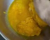 A picture of step 2 of Aamras Poori.