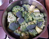 Foto del paso 3 de la receta: Puré de verduras 😋 fácil