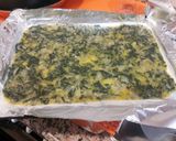 Foto del paso 2 de la receta Rollo de espinacas, salmón y queso de untar