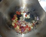 Foto langkah ke 2 dari resep Bihun + Ece (Kerang) Masak Saus Tiram.