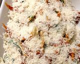 A picture of step 4 of Stuffed Conchiglioni.