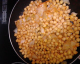 Foto del paso 4 de la receta: Ensalada semi fría de garbanzos