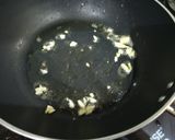 A picture of step 4 of Stir-Fried Glass Noodles with Vegetables and Beef.