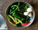 Foto langkah ke 2 dari resep Tumis Teri Pete Cabe Ijo.