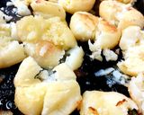 A picture of step 6 of My Garlic Buttered Smashed Roast Potatoes 🥔😍.