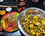 कच्चे आम का अचार(kachhe aam ka achar recipe in hindi) रेसिपी चरण 2 फोटो