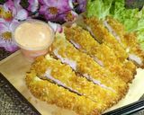 Foto langkah ke 4 dari resep Chicken Katsu with Spicy Mayo.