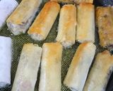 Hình bước làm 3 của món Chả giò tôm thịt