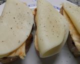 Foto del paso 4 de la receta: Tostada de pollo con queso gratinado y mermelada de higos