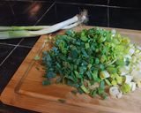 Foto del paso 2 de la receta: Tarta de puerro y pollo