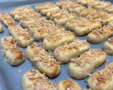 Foto langkah ke 3 dari resep Kastengels Renyah Hemat (no eggs, no butter, no edam).