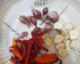 Foto langkah ke 1 dari resep Pencok Kacang Panjang.