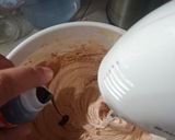 Foto langkah ke 4 dari resep Red Velvet Cake.