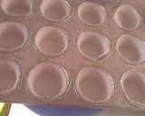 A picture of step 2 of Strawberry sponge cupcakes.