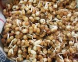 A picture of step 1 of Misal fondue.
