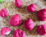 A picture of step 11 of Beetroot chapati.