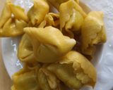 Foto del paso 1 de la receta: Ravioli rellenos sobre rehogado de repollo