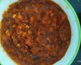 A picture of step 2 of Pizza sauce.