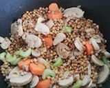 Foto del paso 2 de la receta: Guiso diferente de lentejas