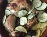 Foto del paso 4 de la receta Pollo de urgencia con manzana y calabacín