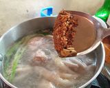 A picture of step 2 of Chicken soup.