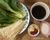 Foto langkah ke 1 dari resep Pakcoy Jamur Enoki Saus Tiram.