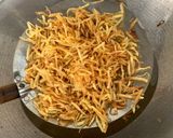 Foto langkah ke 3 dari resep Sambal kentang goreng.