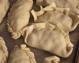 Foto del paso 7 de la receta: Empanadas de merluza y atún 🐟