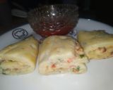 A picture of step 11 of Egg cheese roll.