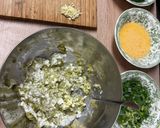 Brokkoli gombóc paradicsomszósszal, tésztával recept fázis 2 fotója