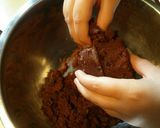 Foto del passaggio 1 della ricetta Ragnetti cioccolatosi🕷