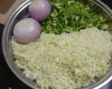 A picture of step 4 of Palak paneer parathapizza.