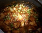 A picture of step 4 of Aloo matar gravy with jeera rice.