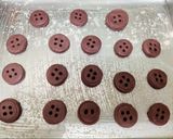 Foto langkah ke 4 dari resep Button Cookies (kukis kancing).