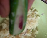 A picture of step 3 of Stuff chillies with cheese and potatoes..(piment Farsi).