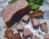 Foto del paso 4 de la receta: Pechito de cerdo con hojas verdes