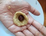 Foto langkah ke 4 dari resep Banana Ball Bomb.