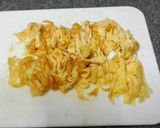 รูปขั้นตอนการทำที่ 2 ของ ข้าวคลุก(น้ำพริก)กะปิกับไก่หวาน
