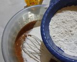Foto langkah ke 3 dari resep Banana Raisin Cake.