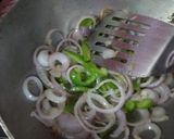 A picture of step 3 of Chicken kathi Roll.