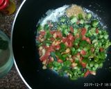 A picture of step 2 of Healthy soup with Broccoli.