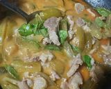 รูปขั้นตอนการทำที่ 5 ของ แกงเผ็ดหมู ตะลิงปิง