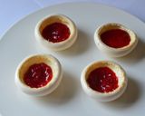Une image de l'étape 5 de Pavlova individuel framboises.