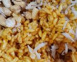 A picture of step 2 of Mudhi Muan Laddu /murmurs gur laddu /puffed rice laddu.