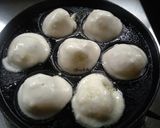 A picture of step 2 of Aloo Bonda.