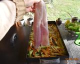 Foto del paso 2 de la receta: Merluza grillada con verduras y muzarella