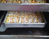 Foto langkah ke 6 dari resep Pizza home made empuk menul.